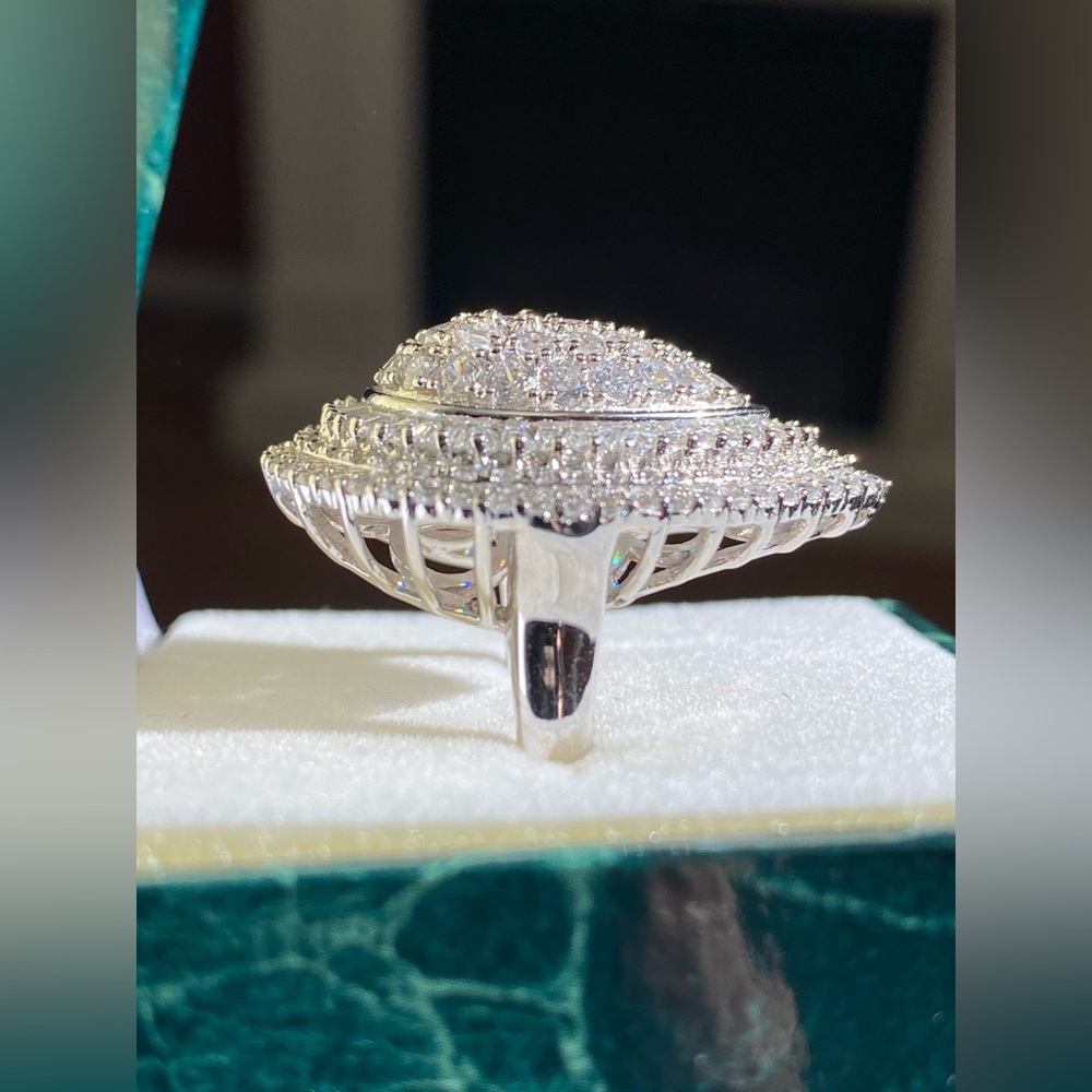 ROSS SIMONS 925 Sterling Silver 4.00 ct. t.w. Round & Baguette CZ Ring Size 9 - Picture 11 of 17